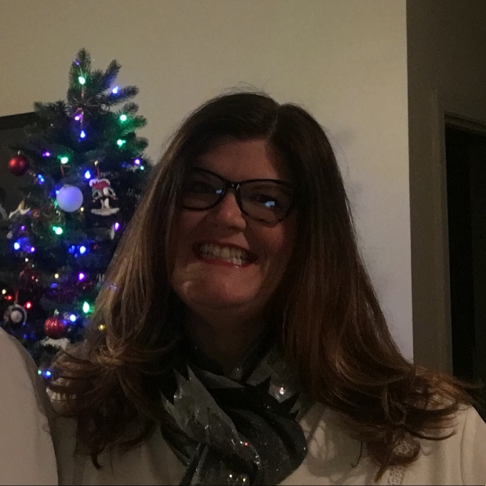 Meet your Posher, Robyn